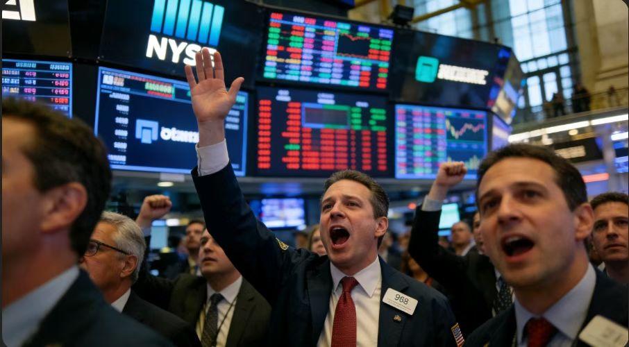 一轮行情真正重启之前，市场注定会有一场大清洗，区别只在于清洗的力度大小。
 
道