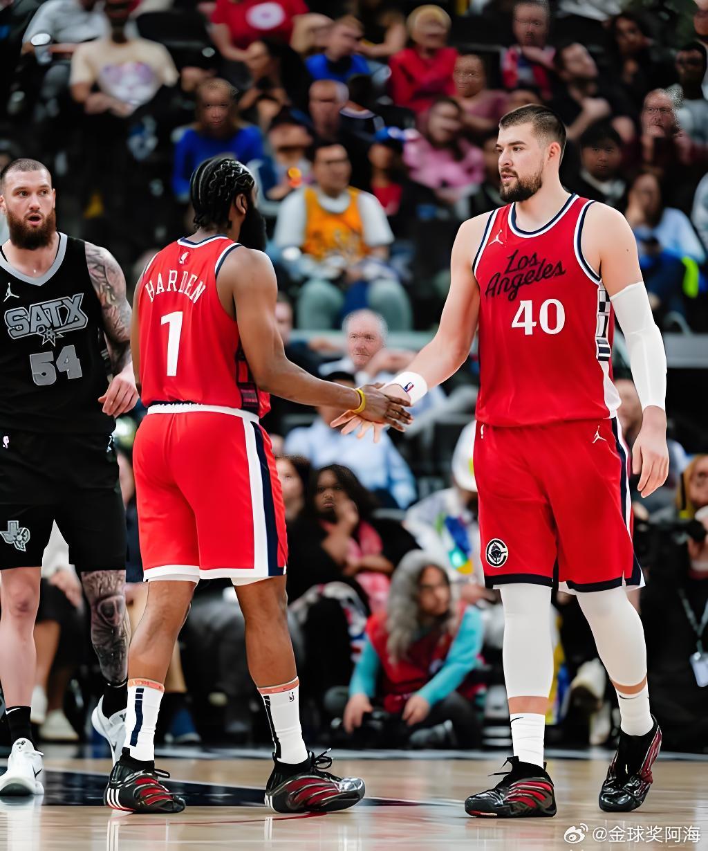 今日公开菜单篮球             篮球周五318：快船VS马刺加兰身披快