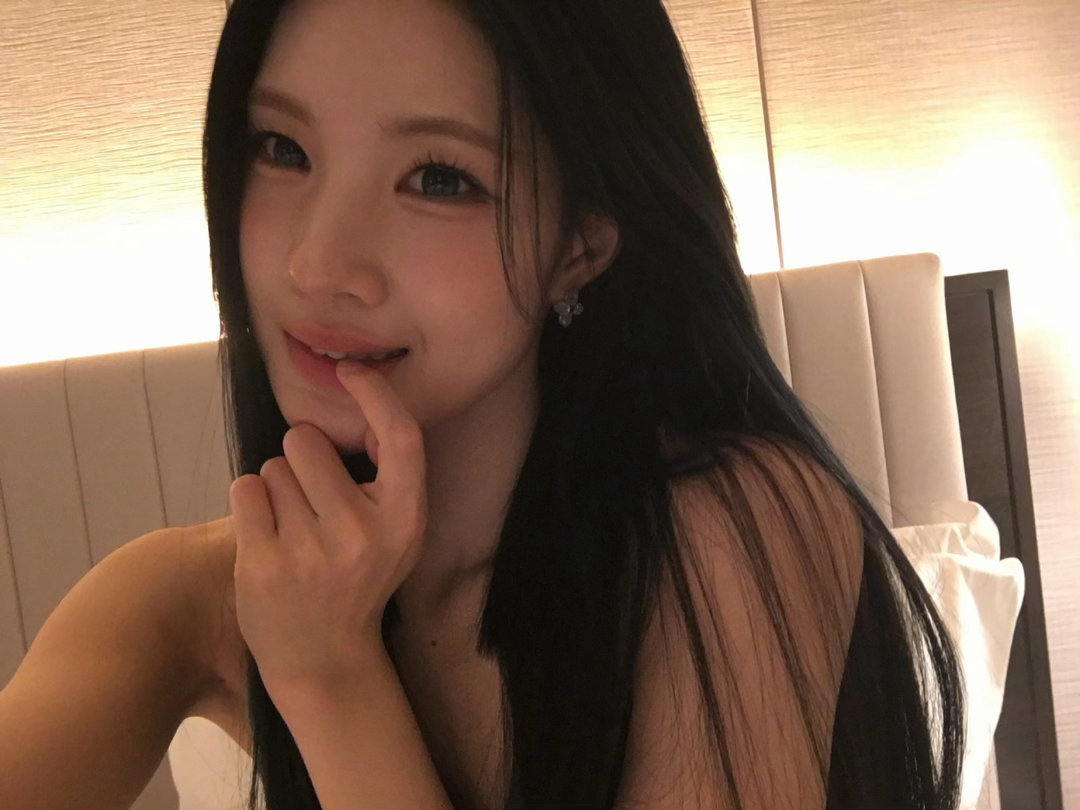 我感觉她在色诱我。。 