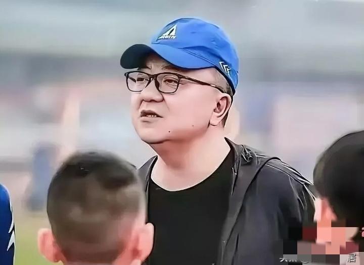 董路与孙臣曦家长反目事件始末：董路的小将孙臣曦，其与董路及中国足球小将团队从深度