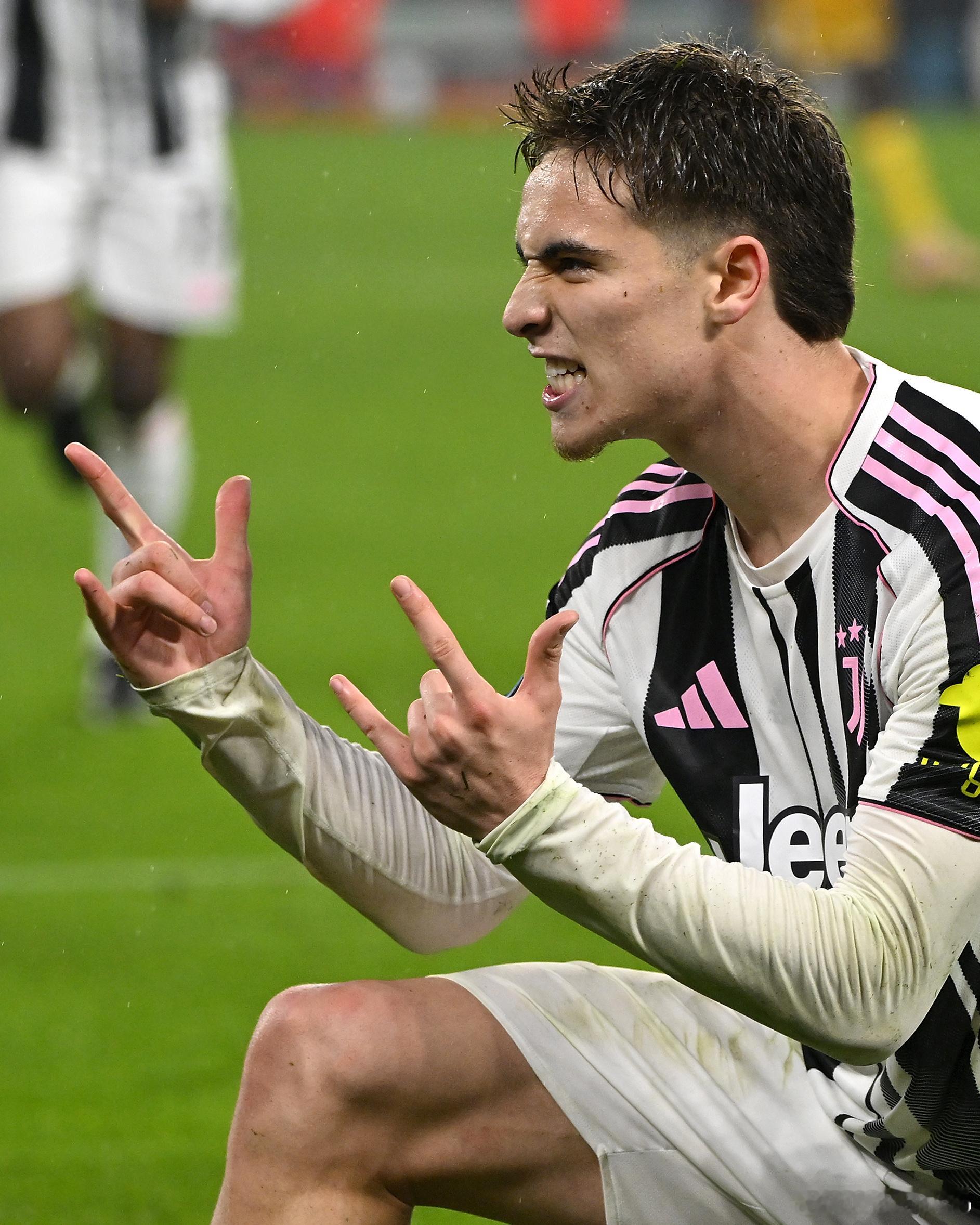 米兰体育报：伊尔迪兹昨天恢复合练，他有望在周中对阵葡萄牙体育的比赛中重回首发，斯