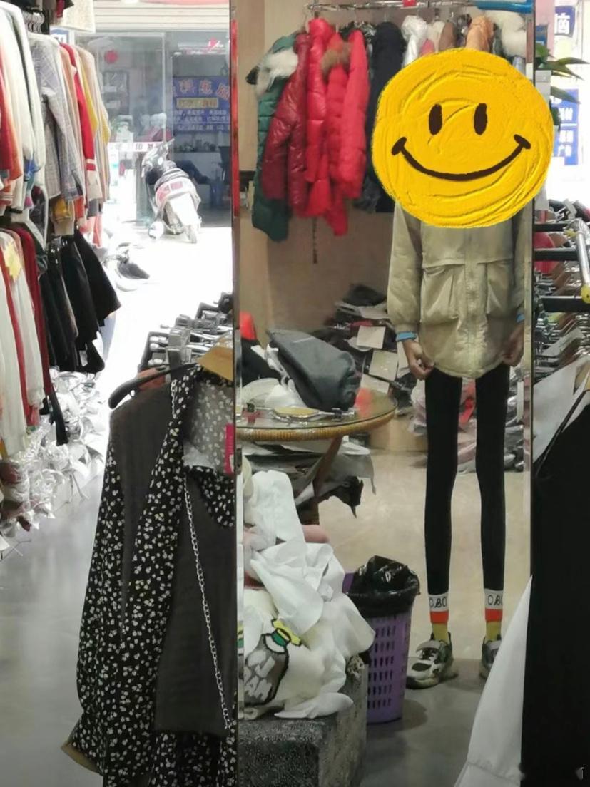 服装店的镜子有多会骗人[泪]#龙年造梗大赛##本命年许愿池# ​​​