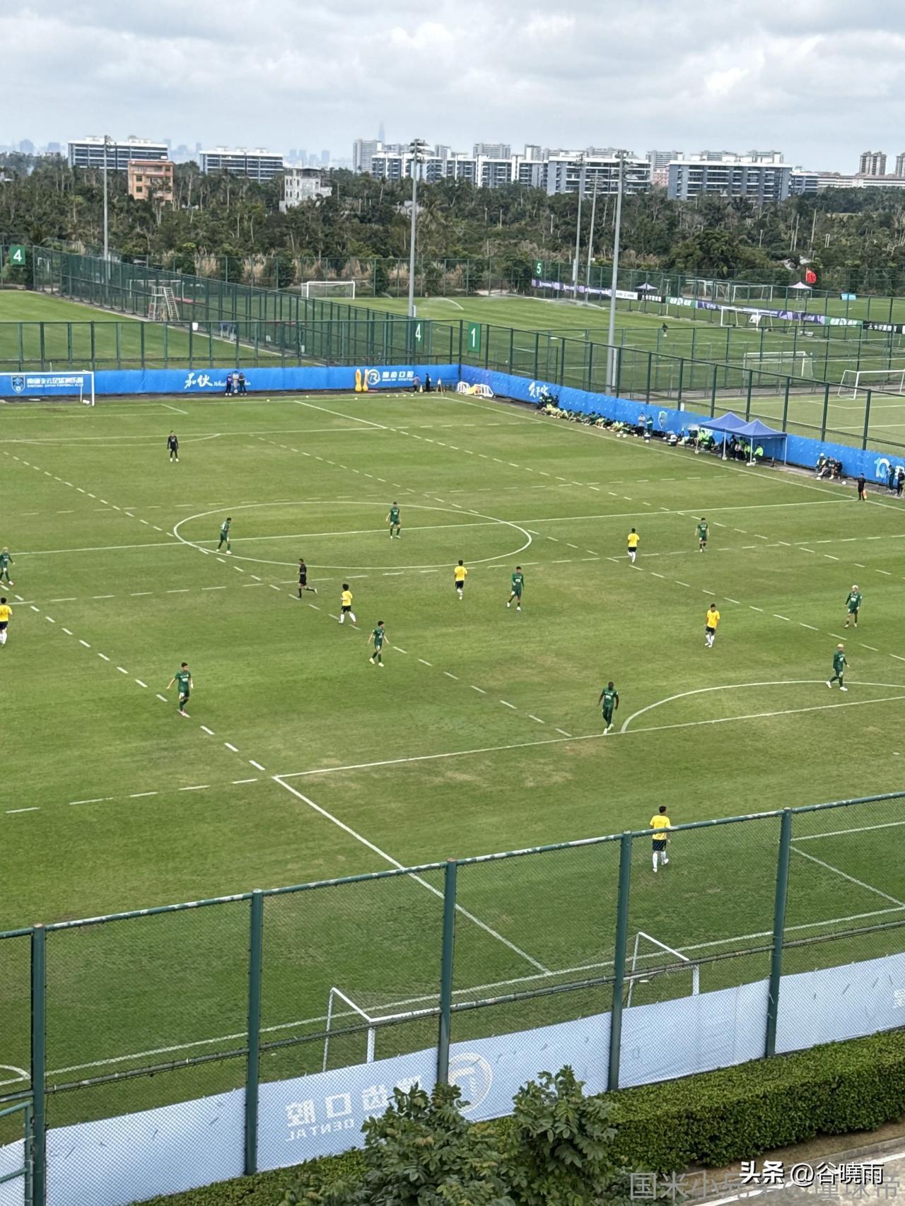 海南冬训北京国安热身赛2:1南通之云，法比奥进球。
国安首发442:
前锋:法比