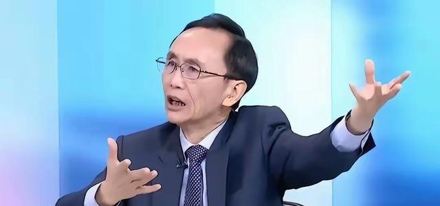 台湾名嘴吴子嘉说：＂台湾的政治人物说台湾的未来由2300万台湾人决定，。 台积电