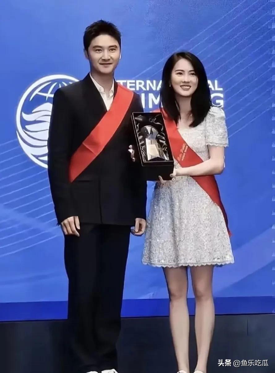 陈若琳入选2025年国际游泳名人堂，这消息太让人激动了！全红婵也开心坏了，赶忙为