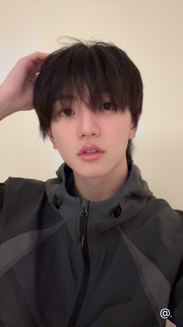 演唱会给我来个穆祉丞嘴部直拍 我愿意花1116订购 