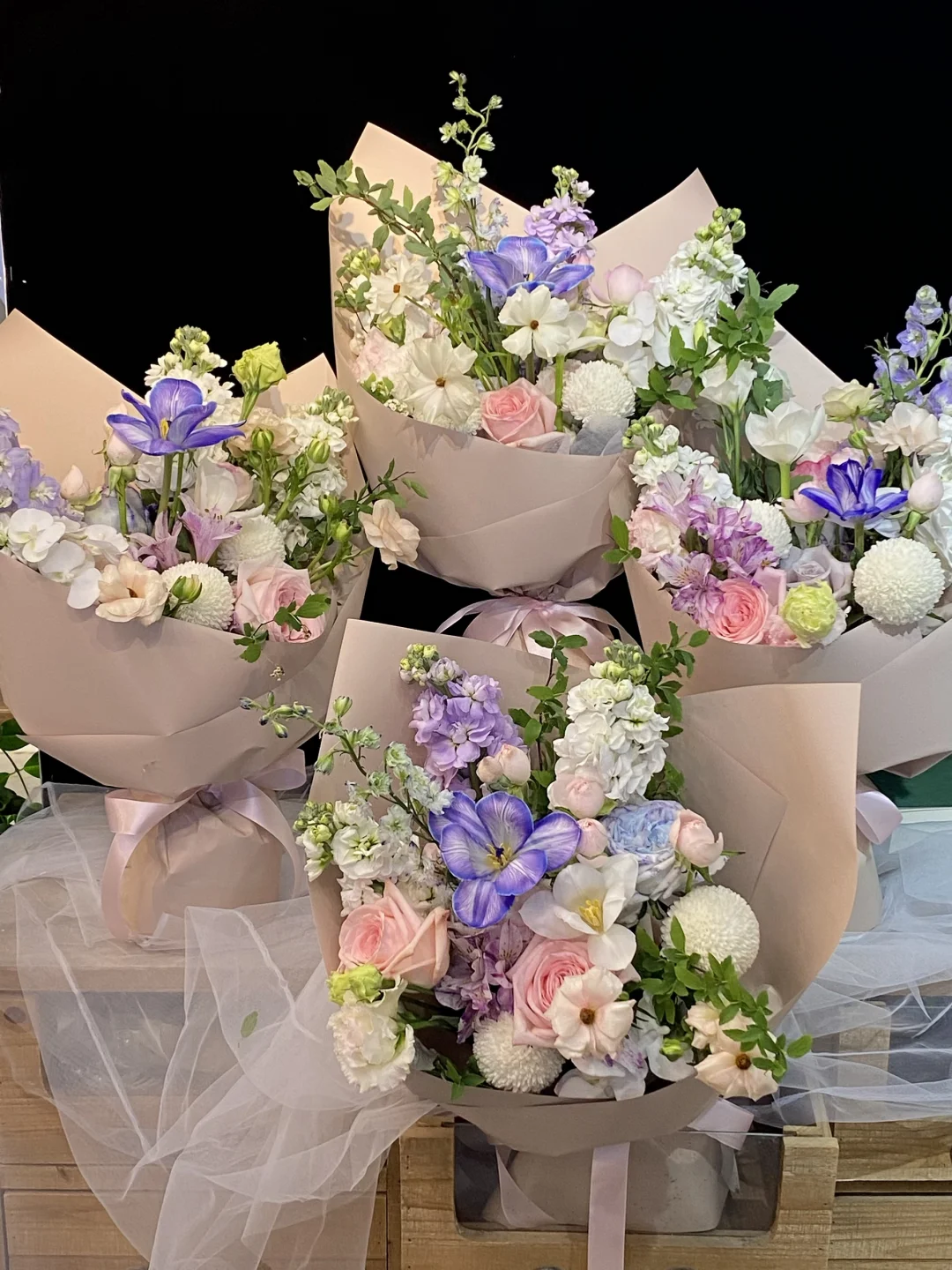 今天的企业季度大会颁奖花束💐