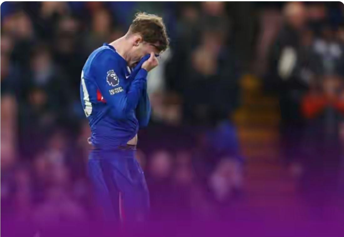 这就是被帕尔默空门打飞的那个球！说帕尔默他的老奶奶都能踢进，这我绝对不信！但实话