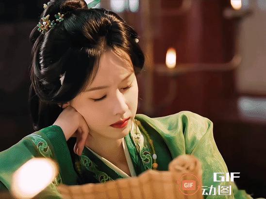 陈都灵也不是科班，为什么演起古装剧这么有古韵翘楚里面身形气质，一颦一笑好灵动 