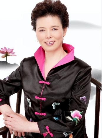 2013 年，女排名将陈招娣被病痛折磨到极限，生命走到尽头。她和女儿谈起治疗的事