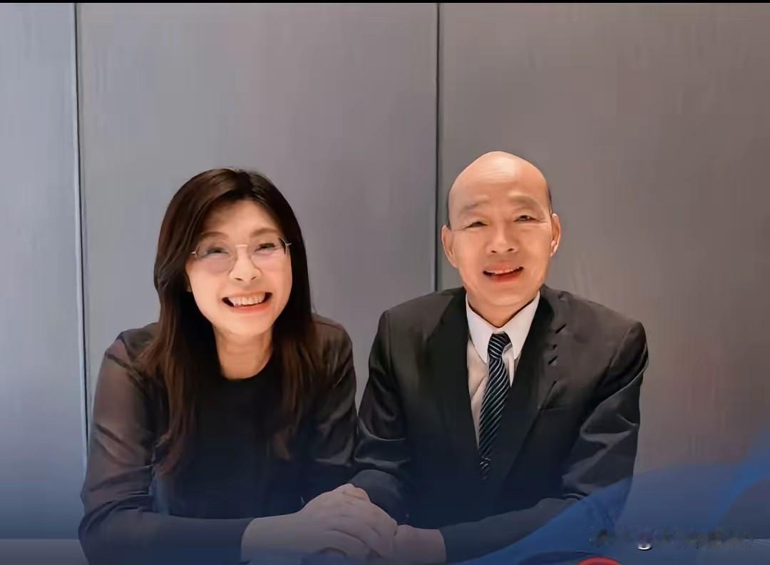 蓝营议长集体倒戈！郑丽文为何成国民党主席选举最大黑马？
 
各位老铁，最近台湾政