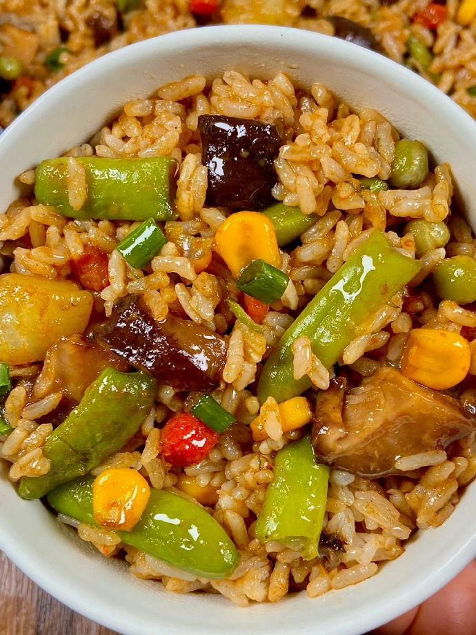 土豆豆角焖饭，香个跟头 ​​​