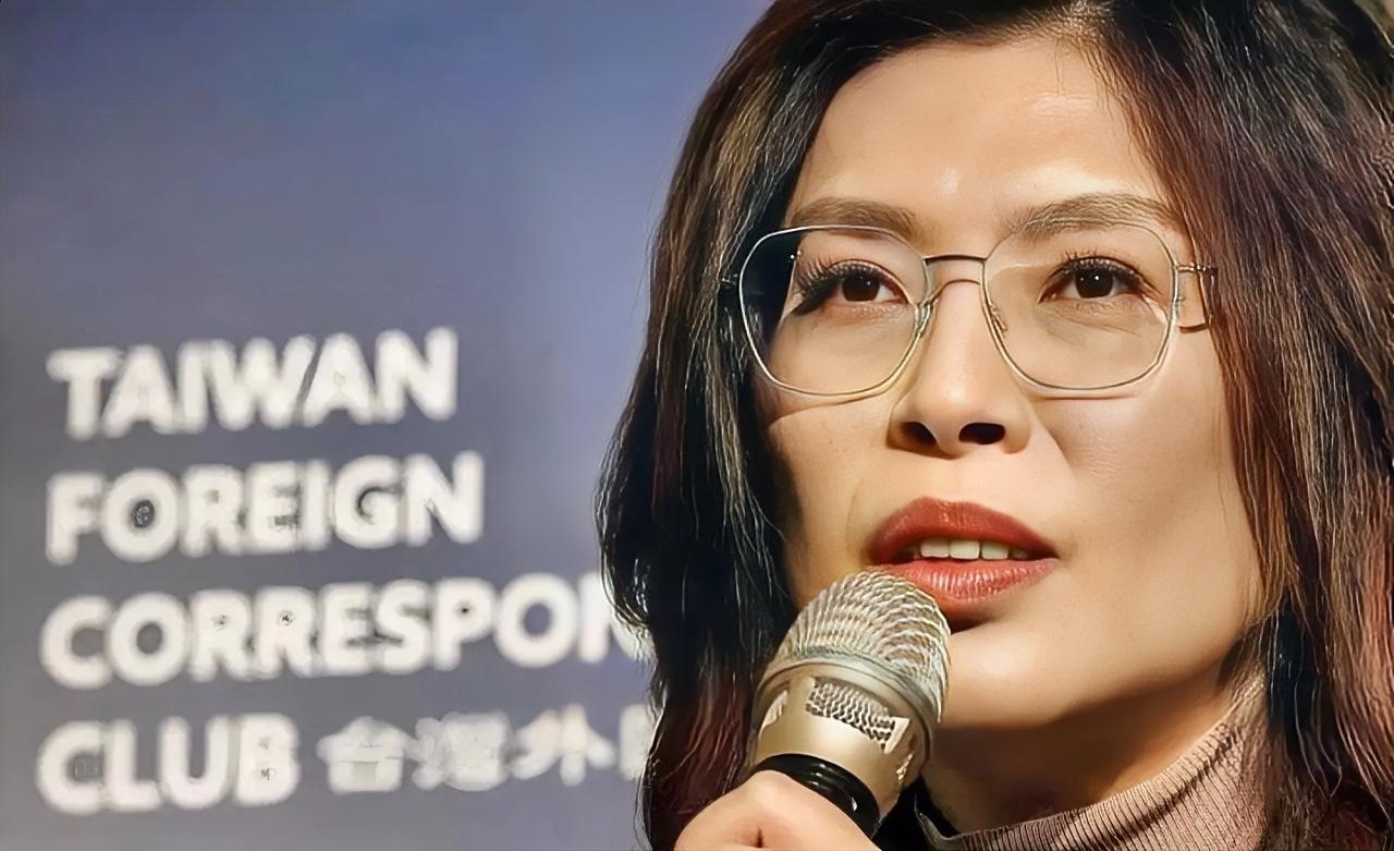 国民党主席郑丽文摊牌，喊话大陆!

她得表态，既为两岸关系定调，亦直面党内的分歧