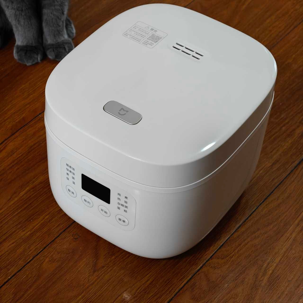 粉丝的猫咪bb，怎么那么可爱啊啊啊虽然图片里只有小jiojio！！可爱鼠了！！！