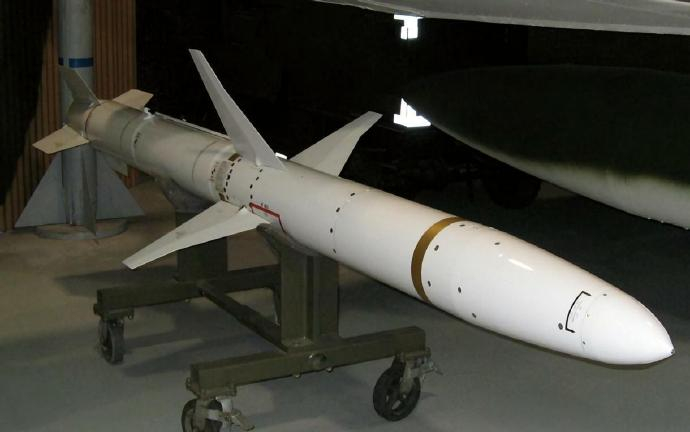 每天认识一件兵器 美国AGM-88“哈姆”反辐射导弹AGM-88“哈姆”（HAR