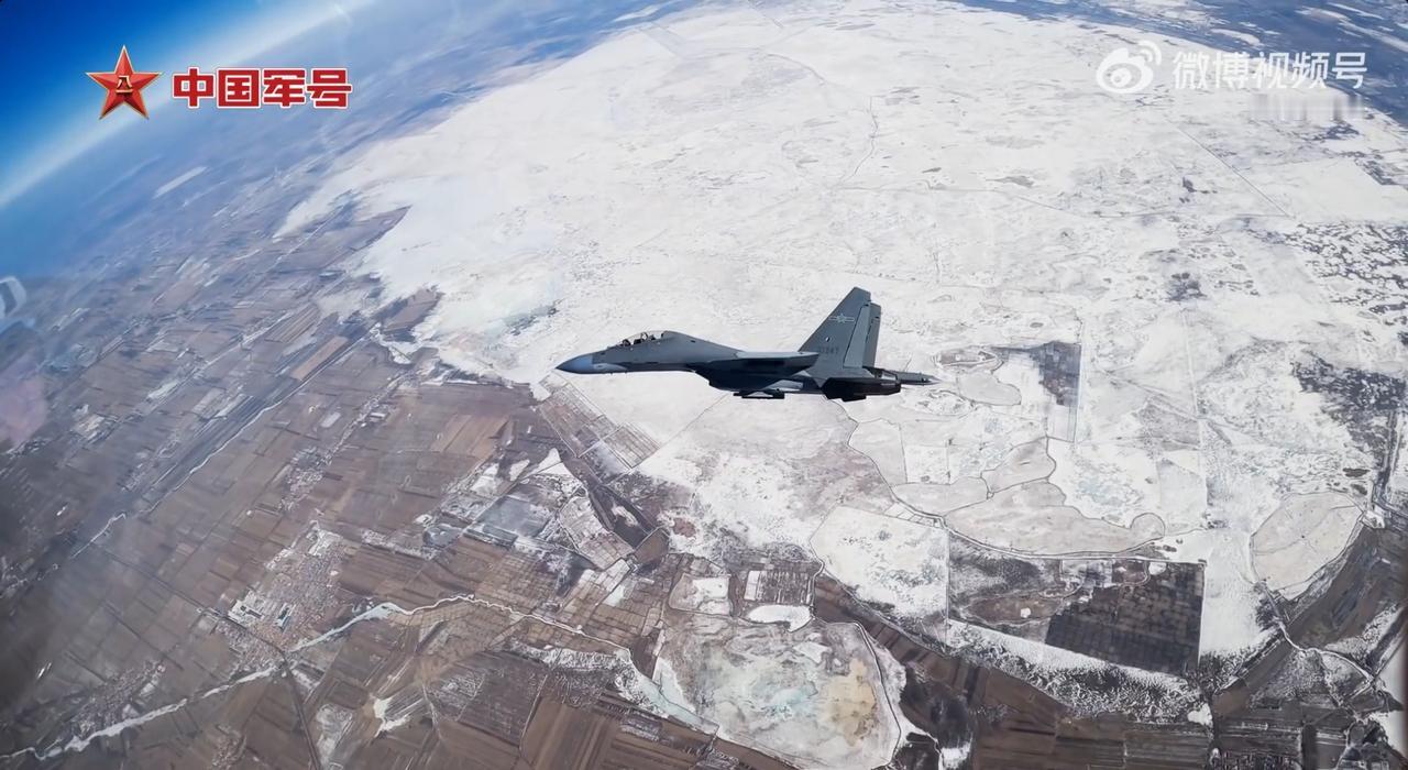 机翼下的茫茫雪原 ​​​​
北部战区空军航空兵某旅歼16 ​​​