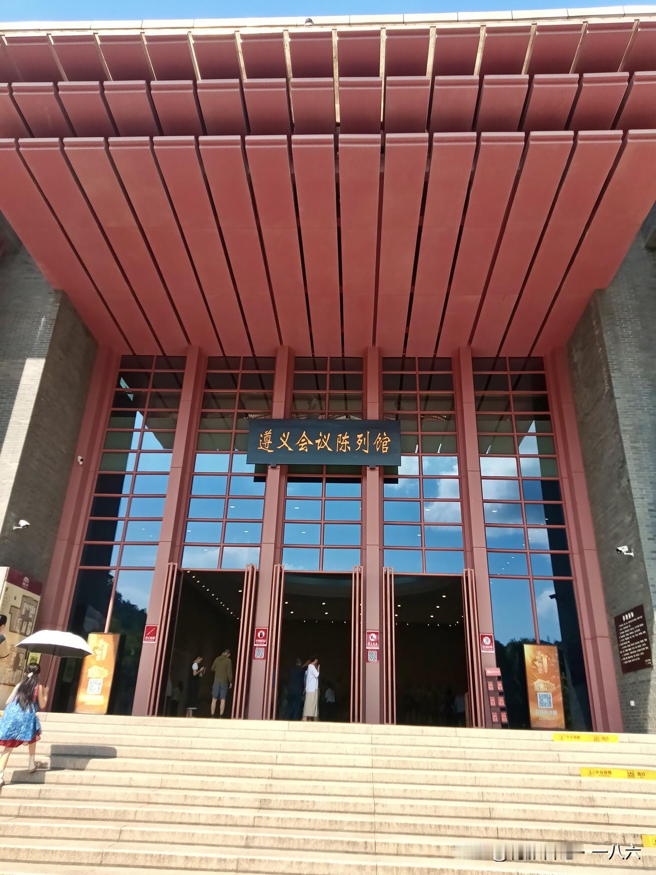 以为去纪念馆就是看展板？戴上VR那一刻，我直接被90多年前的炮火“轰”得头皮发麻