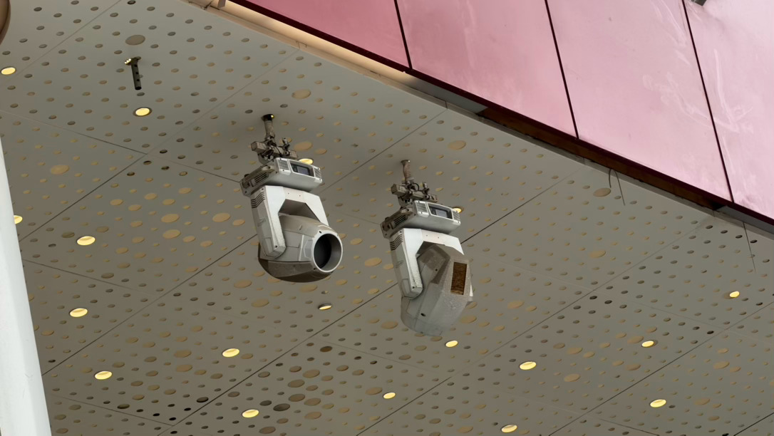 这两个是什么？ 怎么看着像防御塔 