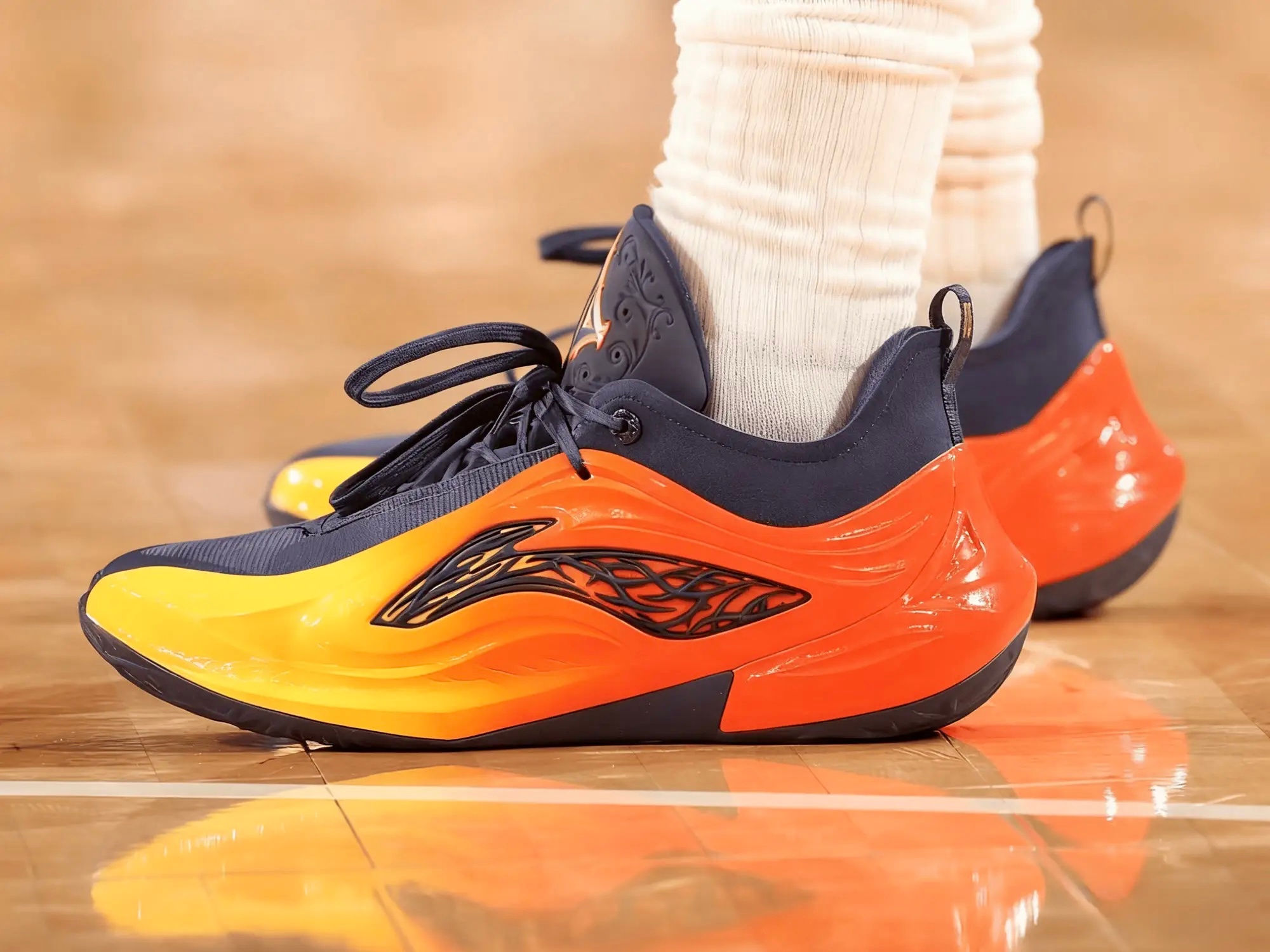 今日NBA球员球鞋上脚精选：吉米-巴特勒 李宁 JB 4波杰姆斯基 准者 BP 