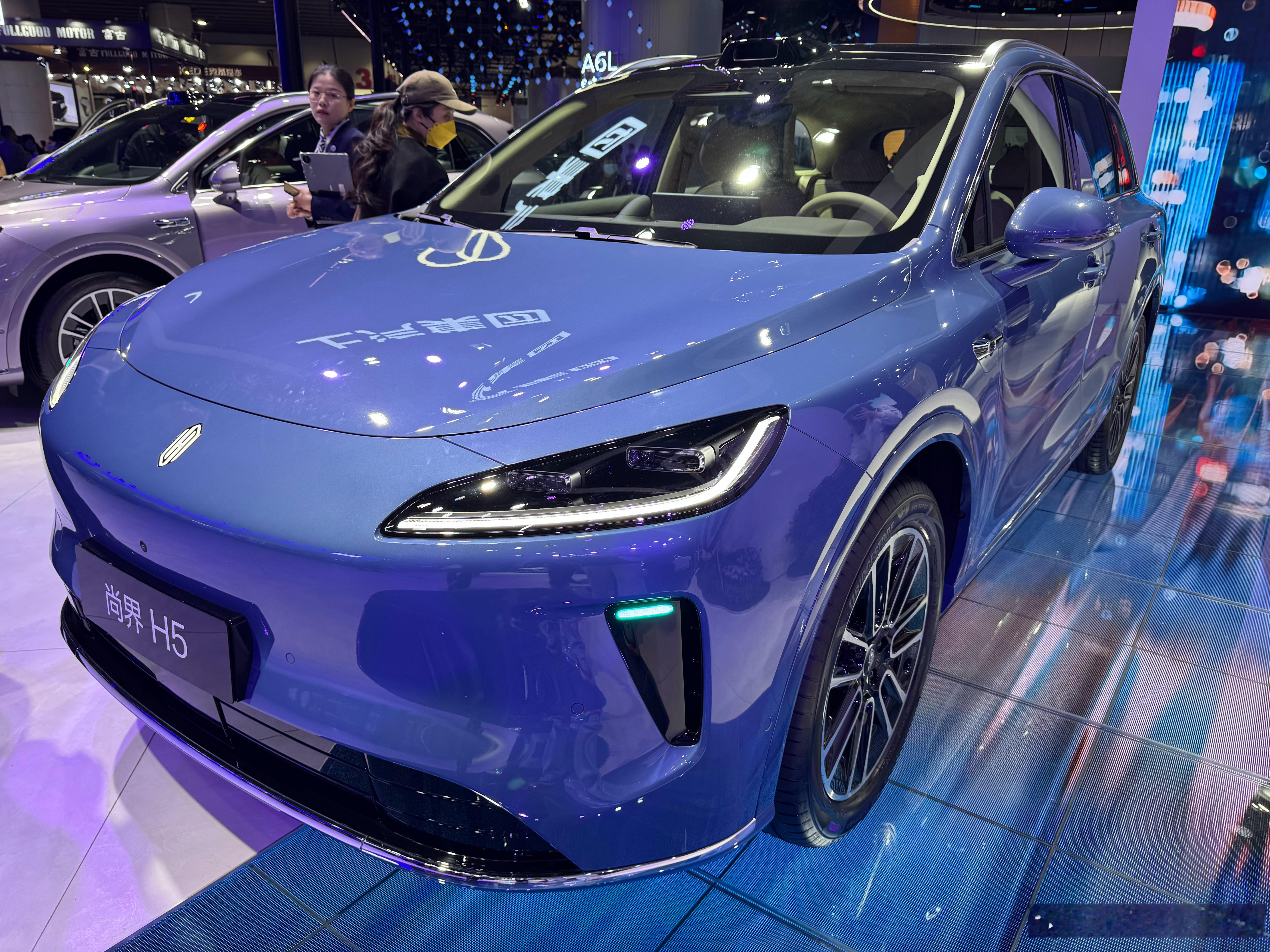 广州车展最想要的车了哈哈哈，最便宜的华为车