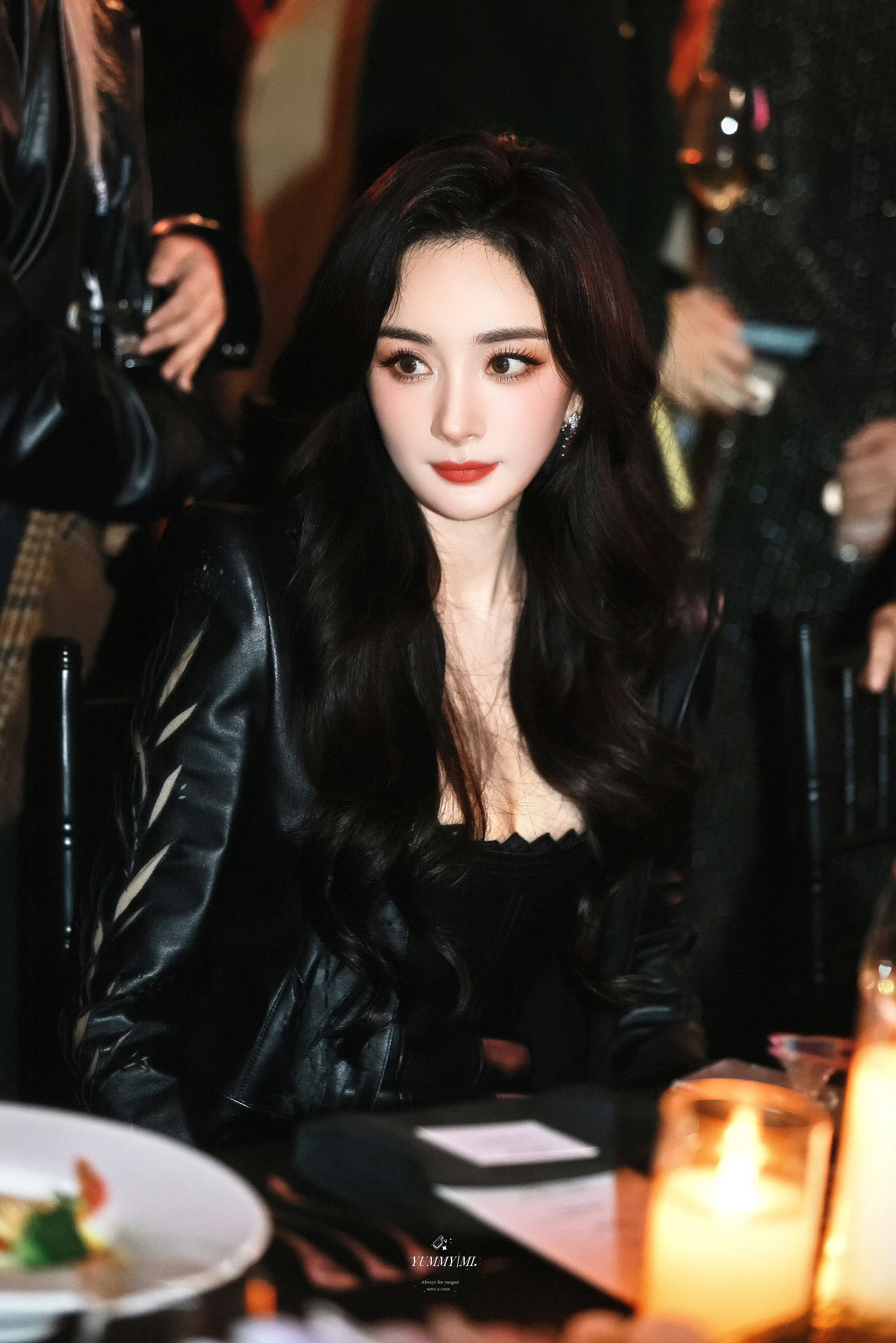 杨幂✖️嘉人内场美拍·这身材颜值无愧“顶流”[彩虹屁] 