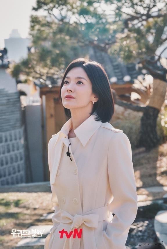 宋慧乔出演油葵子预告照公开，美得令人移不开眼！