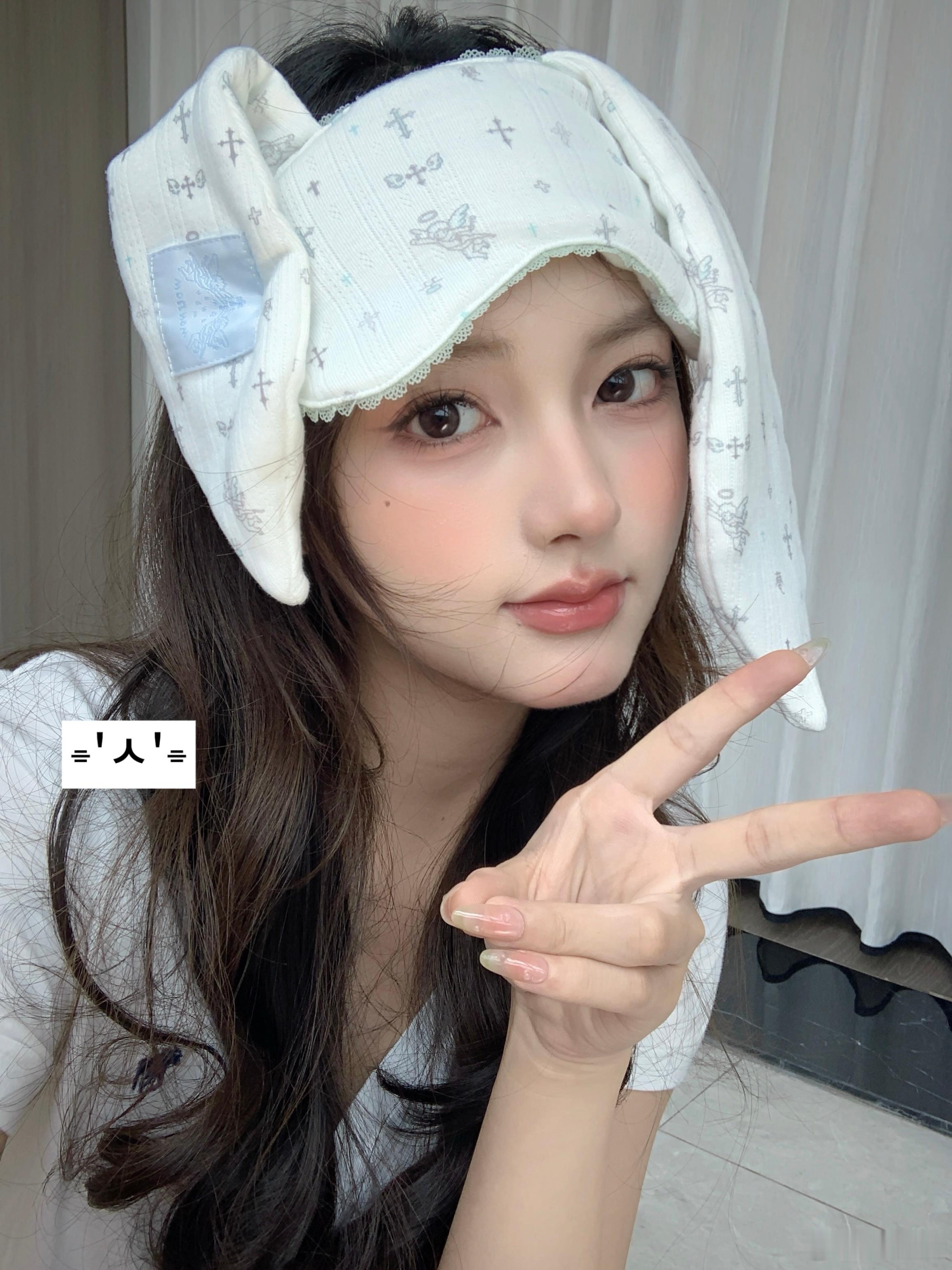 D⃰a⃰i⃰l⃰y⃰🐰五一快乐～日常分享自拍[超话]妆容分享 ​​​