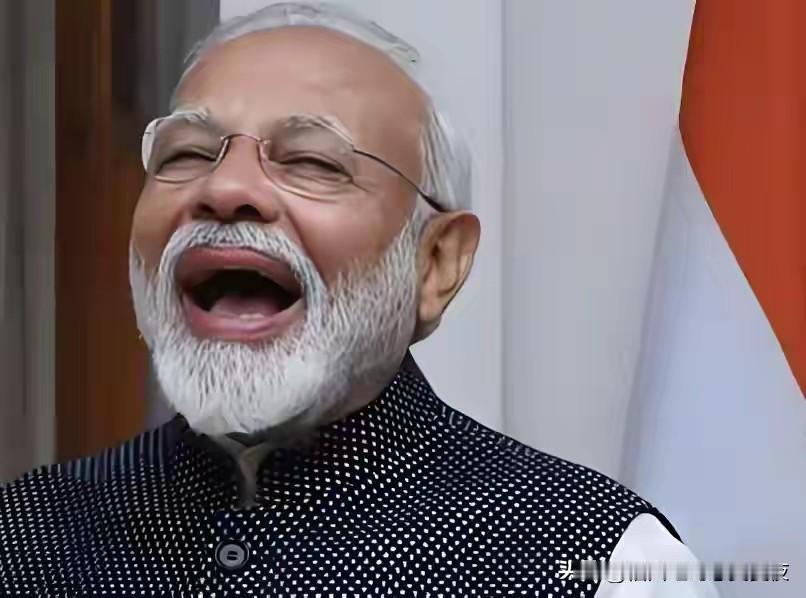 伊朗为何突然大乱？错失三次机会，被憋到内爆，却给普京提了个醒