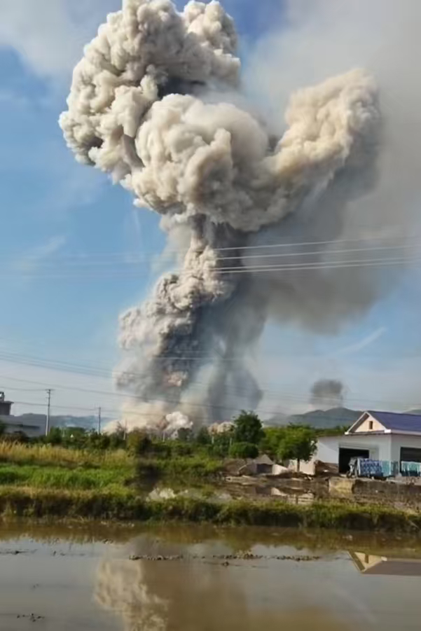 浏阳烟花厂爆炸致26死61伤烟花制造属于高危工种，车间爆炸惨剧敲响安全警钟。务必