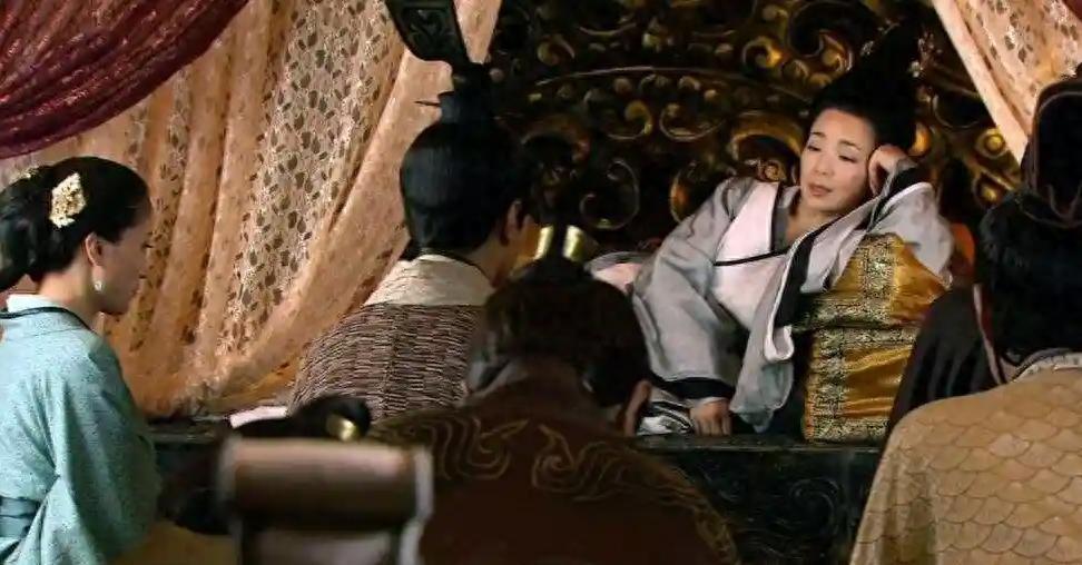 吕后在世无人敢挑战吕氏权威，她去世后仅三个月吕氏家族为何就惨遭满门抄斩呢？
公元