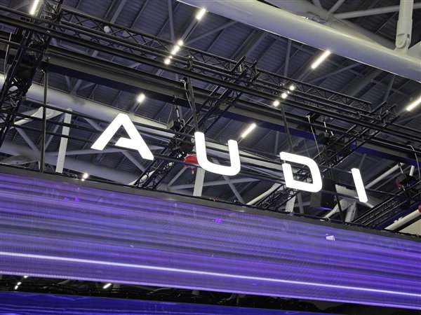 【奥迪高管回应推出AUDI字母标争议：字母系列品牌战略酝酿了近三年】奥迪高管回应