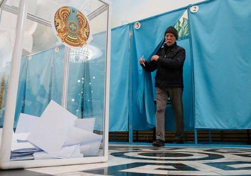 【据中央选举委员会称，哈萨克斯坦新宪法全民公投已经结束，投票率达到 73.24%