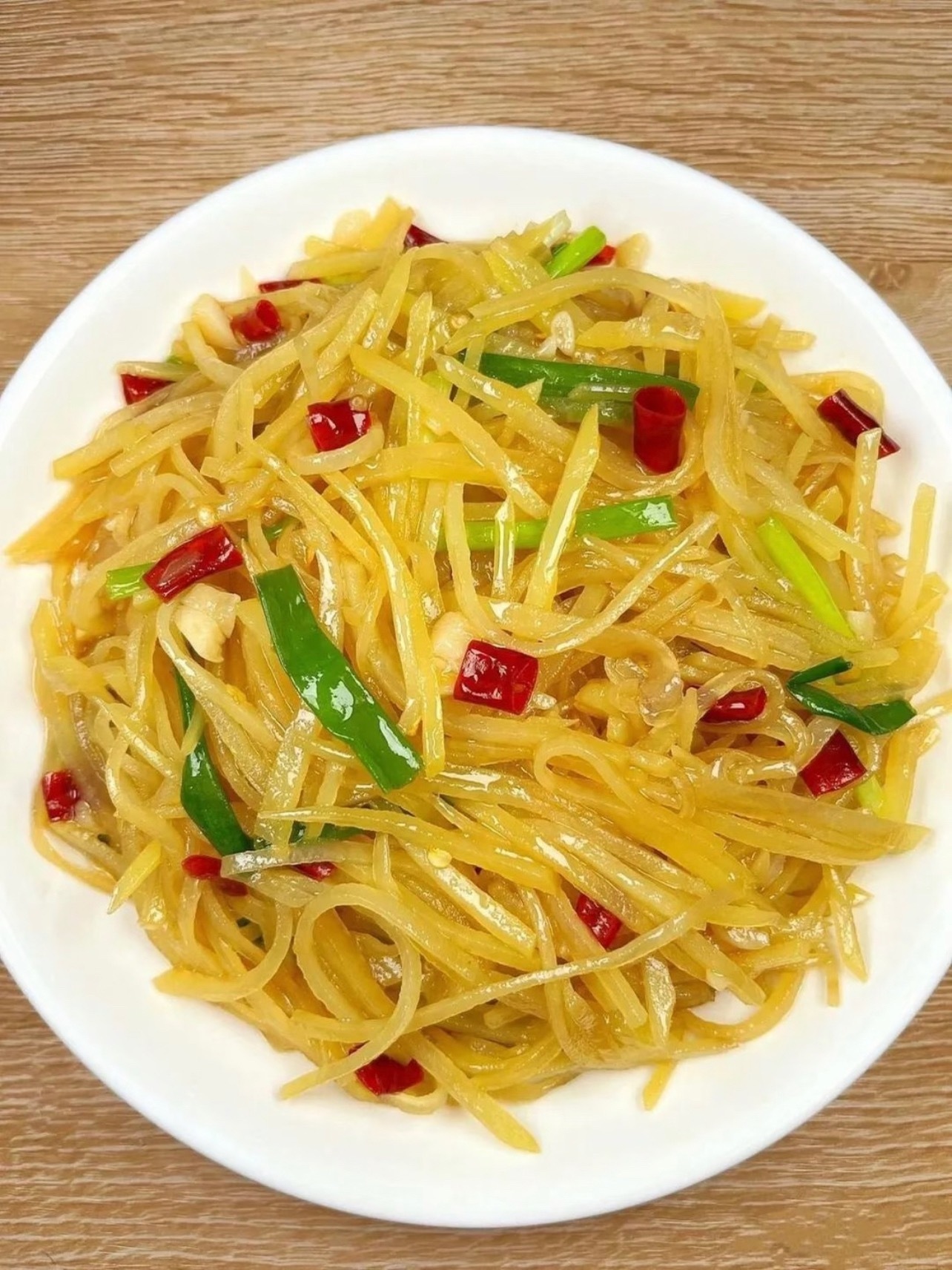 下单满一元就可以抽亲签，一周过去了497个参加的，连一盘土豆丝都凑不齐冬天不爱喝