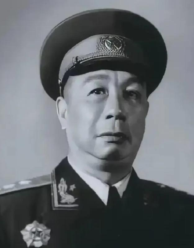 1980年，开国上将陈士榘与妻子范淑琴经法院调解，正式离婚。两人养育了六个子女，