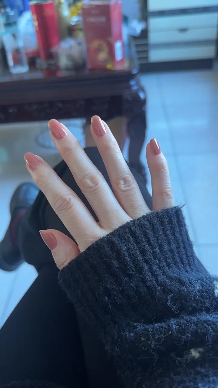 丫头，以后的生活，如果有人宠，你就做个幸福的小女人，如果没有，那就做个...