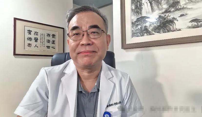 被患者骂了！一位70多岁的老人一进诊室就指着我大骂——“无良医生”
他肺里有个结