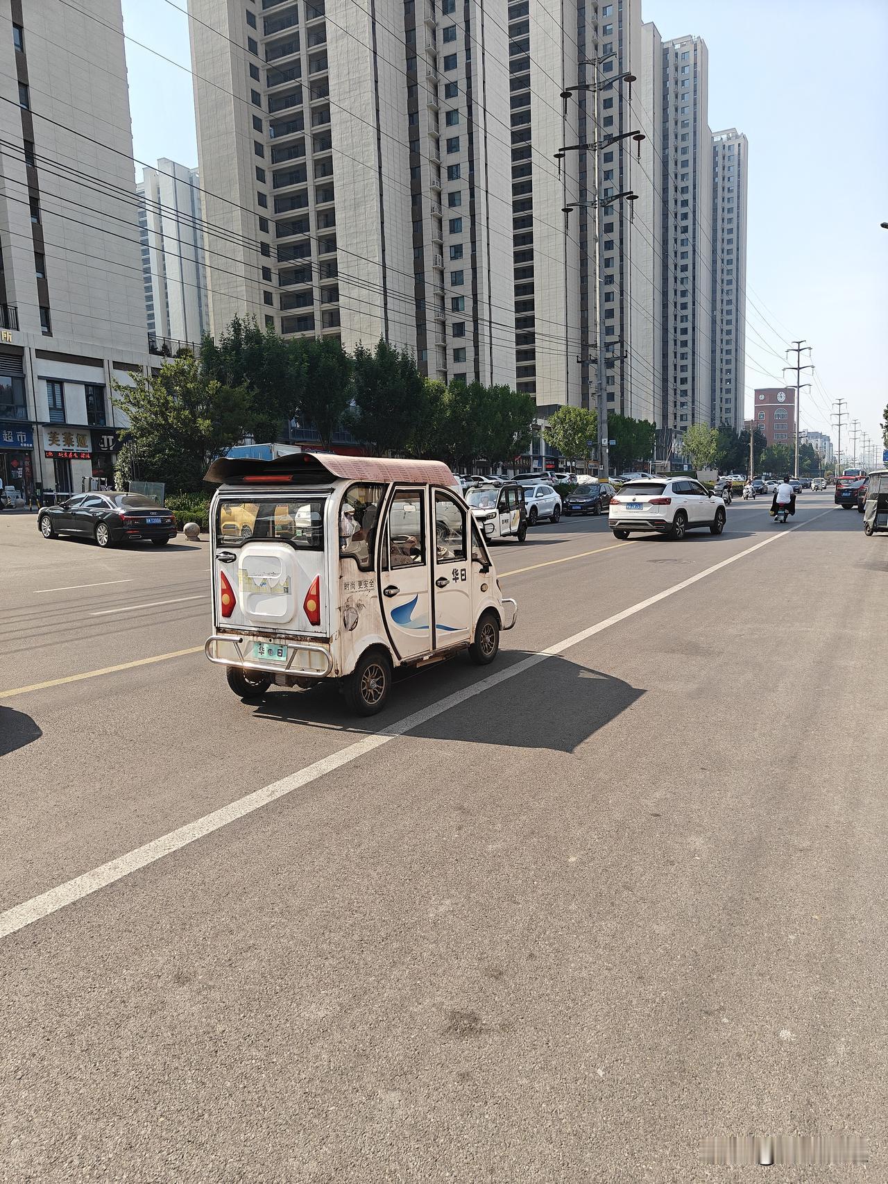 能够允许这些老头乐上路其实才是公平的！

很多开车的人都很厌恶在路上低速行驶的老