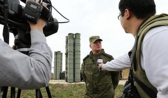 普京现在应该百感交集。他可能没料到，十年前卖给东方大国的S400防空系统，如今在