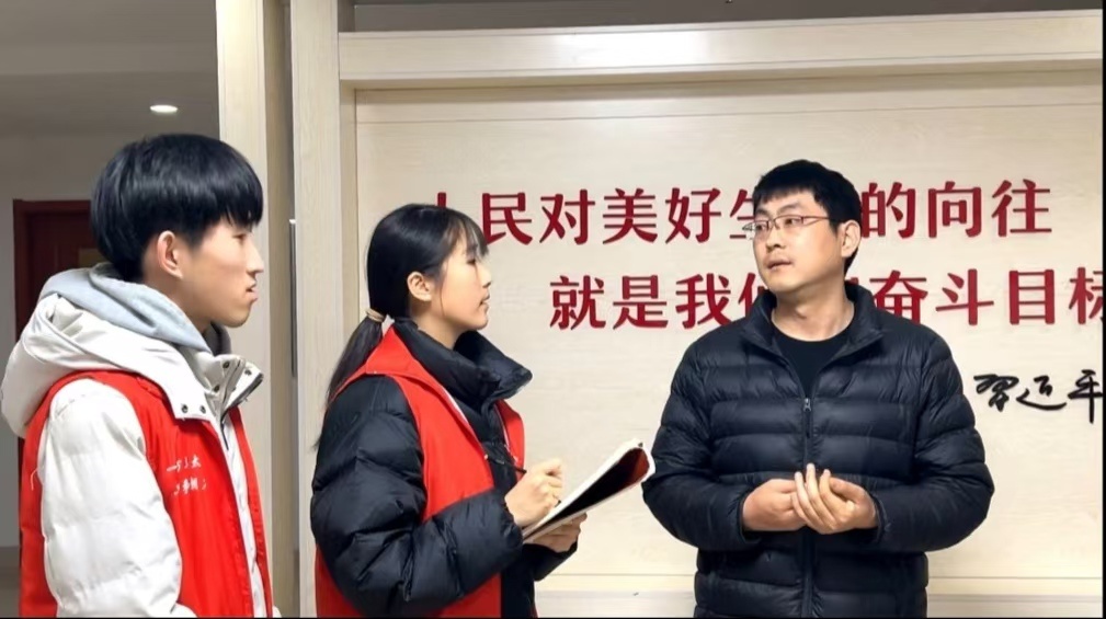 【智慧社区建设背景下社区服务适老化路径探索——以山东省日照市“凤凰社区”为例】 