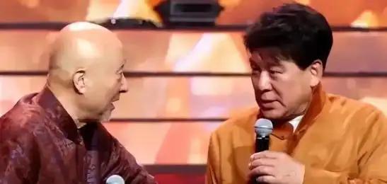 2019 年，朱时茂悄悄给陈佩斯转了 100 万，转账备注简简单单一句话：“钱不