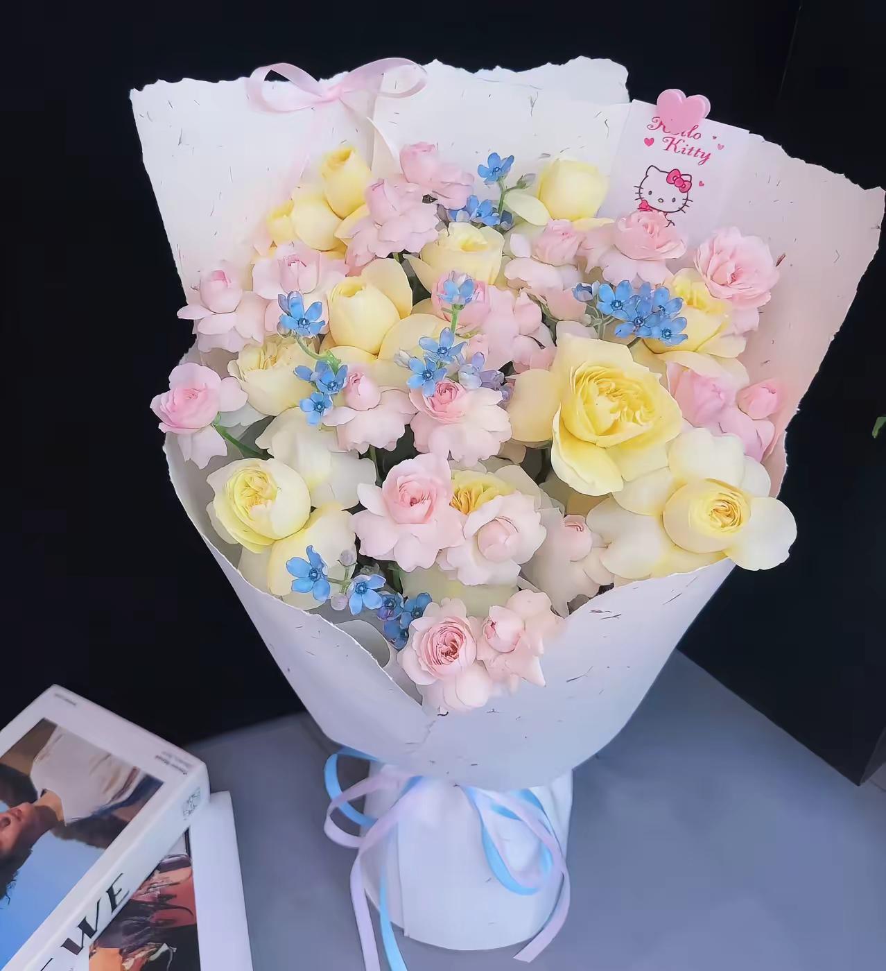 送女孩子的花束💐 惊喜浪漫花束 温柔治愈花束 专属心意花束 淡色系花束yyds
