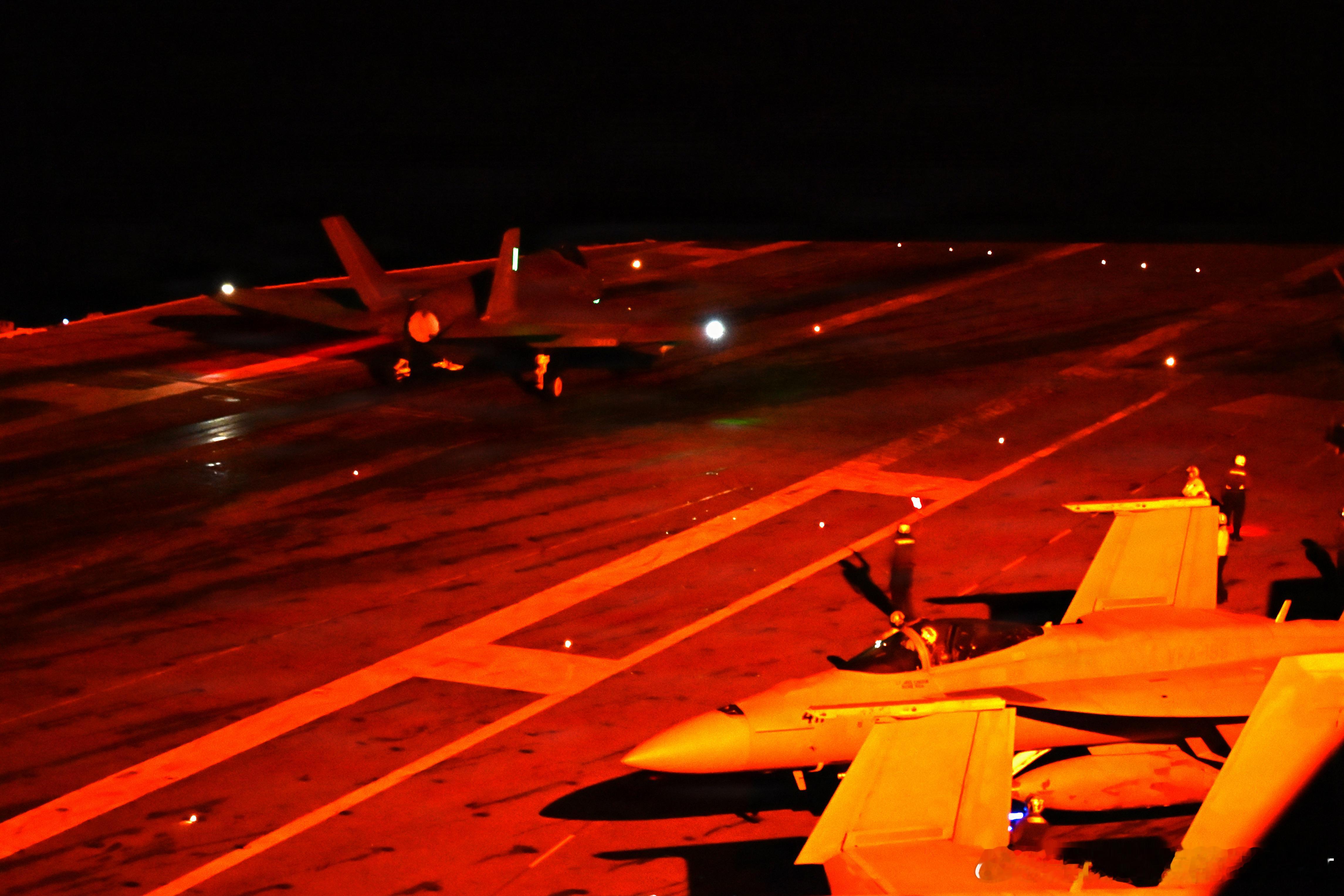 2026年8月18日，印度洋，USS George Washington (CV