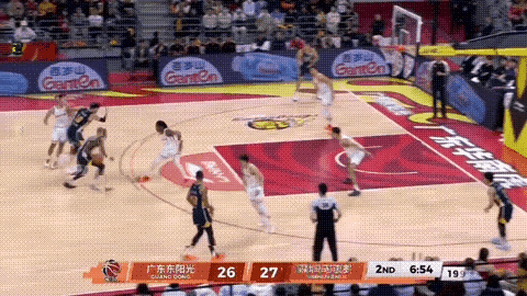 徐杰底角三分真稳定，接球投篮就进，也是全场唯一三分



徐杰三分还是很出色的，