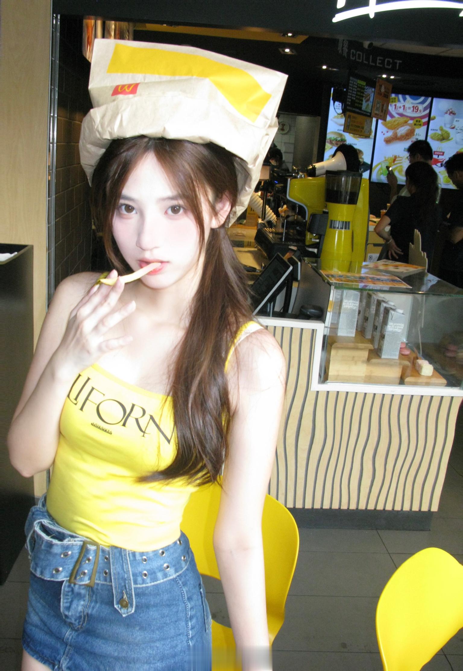 本来挺喜欢你的 后来吃麦当劳忘了🍟 ​​​