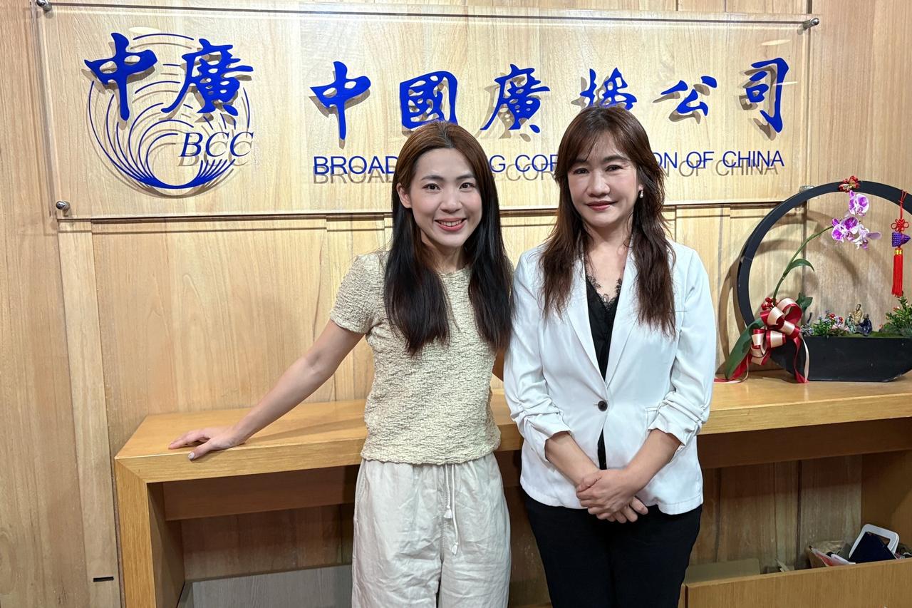 沈伯洋找「制服地图」创办人操刀竞选　徐巧芯：沈连爆争议绿营仍瞎挺

梅花新闻网 