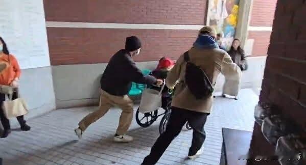 中国台湾地区一名102岁高龄、持有2亿新台币的老翁，被指在家属不知情的情况下与一