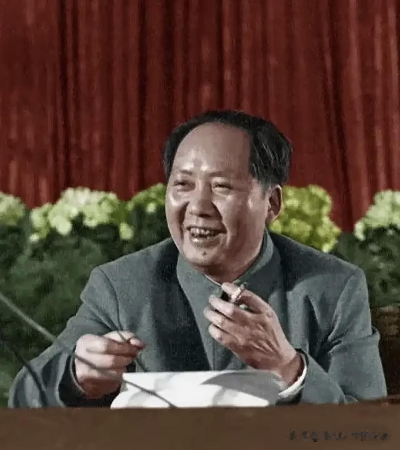 毛主席时代：
国有振世良方，党有崇高威望，工是领导阶级，农是依靠对象，兵是青年梦