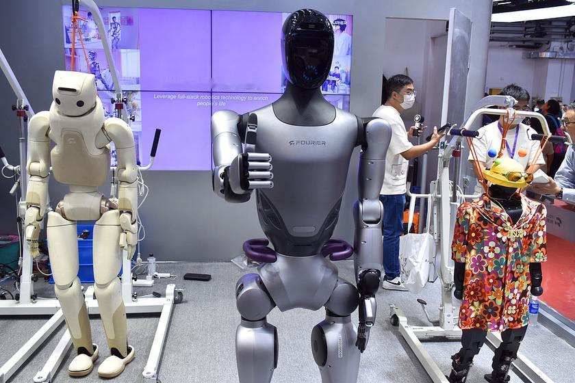 字节终于出手！10亿押注具身智能黑马

2025年具身智能赛道214亿元资本狂欢