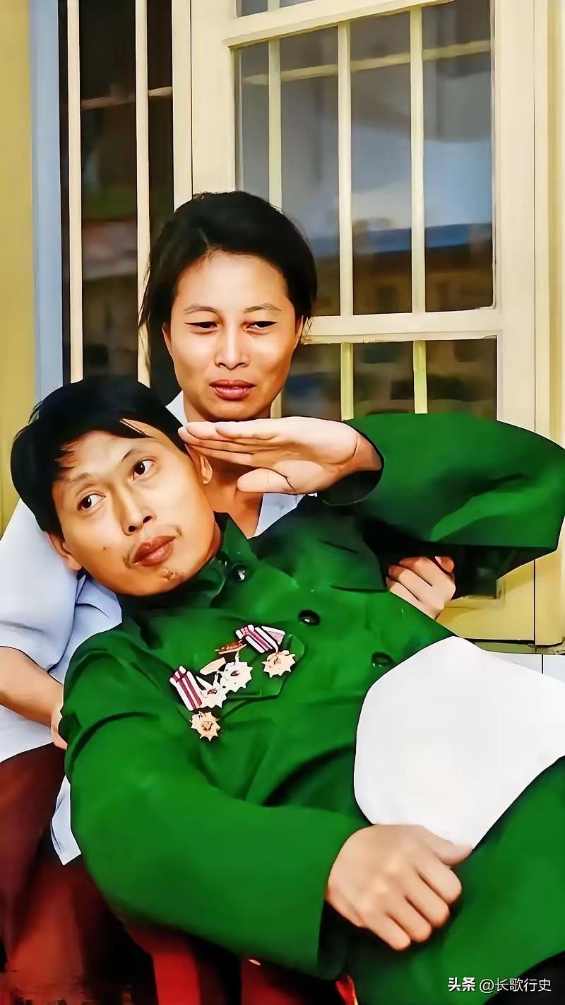 老山战斗英雄余泽忠，在昆明一间月租50元、不到30平米的简陋民屋里病逝，弥留之际