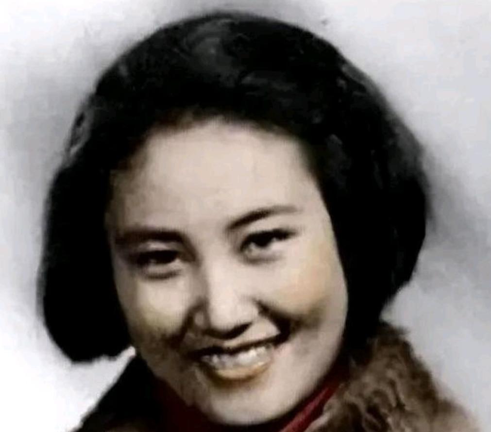 1975年4月4日，一名女犯被执行枪决，临行前，她被用手术刀割断了喉管，为的是，